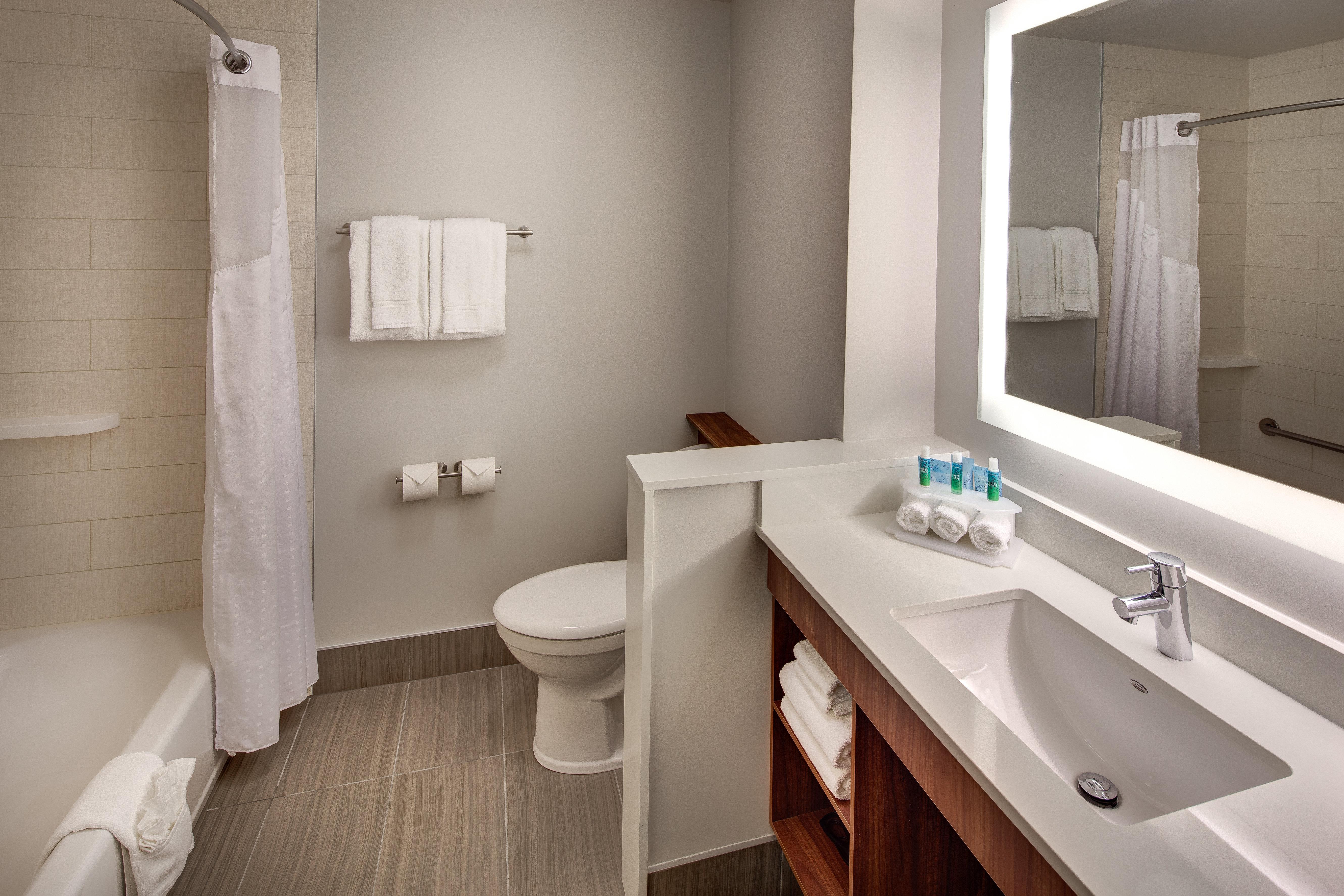 Holiday Inn Express & Suites Terrace By Ihg Esterno foto